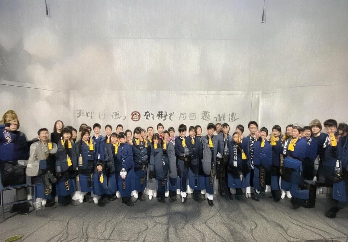 拜仁莱比锡德甲对决：战术解析与球员对决纪实