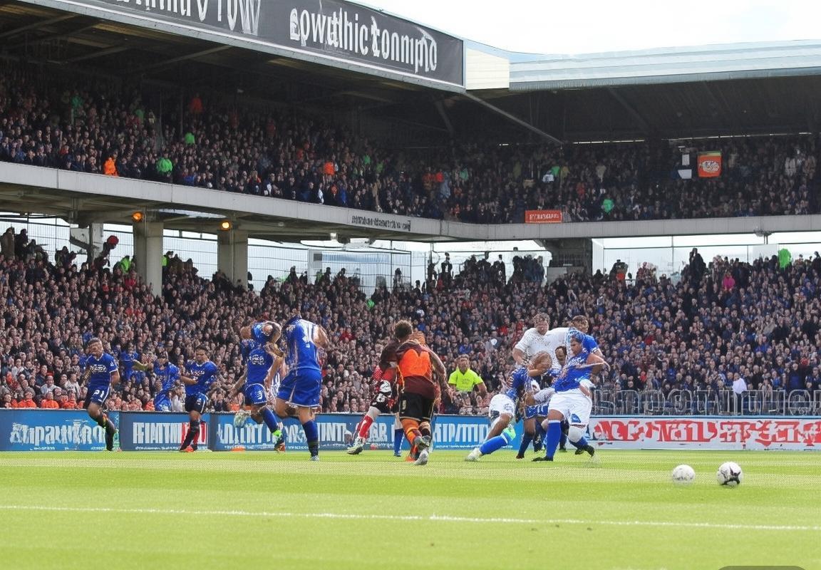 北安普敦VS南安联：荣耀对决经典回顾